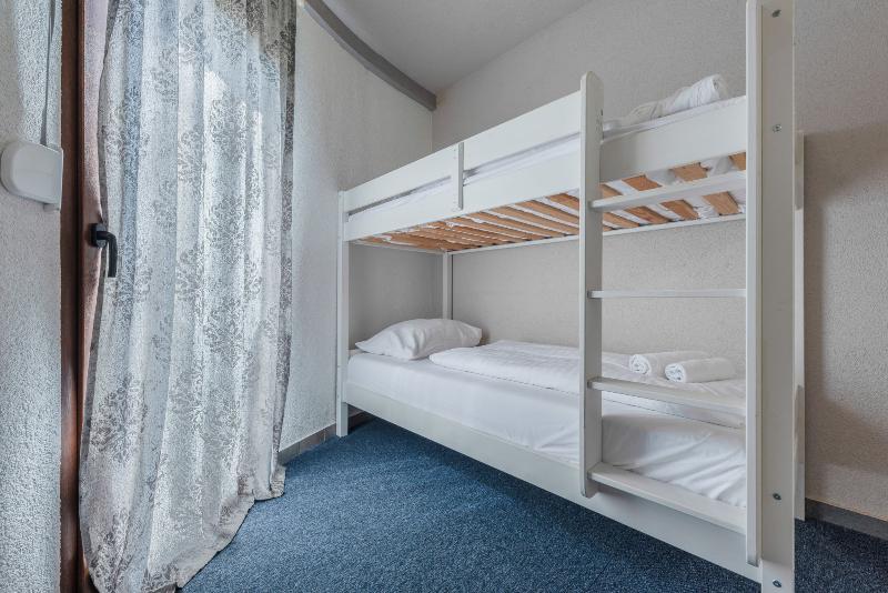 家庭间, Aparthotel Plat