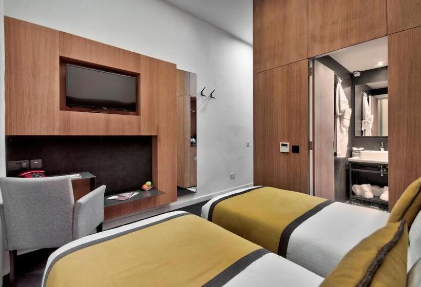 اتاق لوکس, Ursulino Valletta