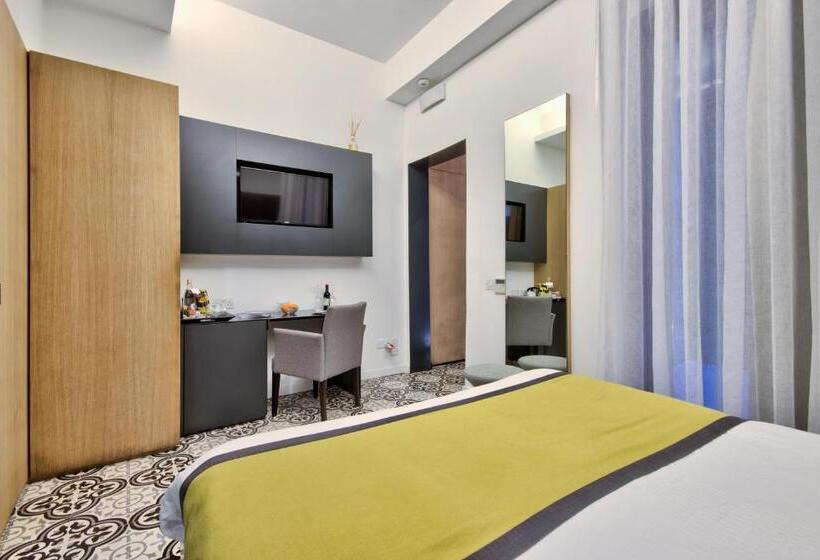 اتاق استاندارد اینتریور, Ursulino Valletta