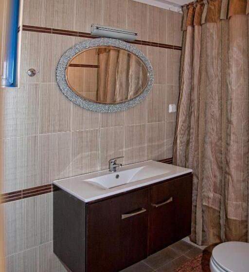 Апартаменты 1 Спальня Вид на Море, Gold Apartments