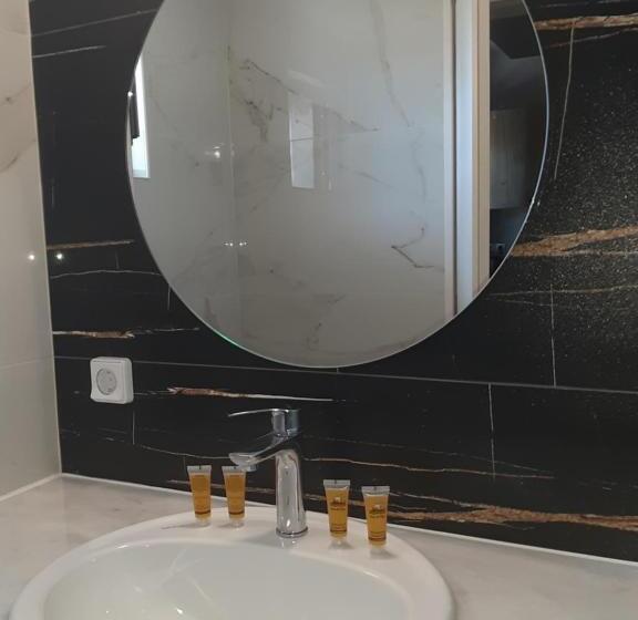 Апартаменты Deluxe 1 Спальня, Gold Apartments