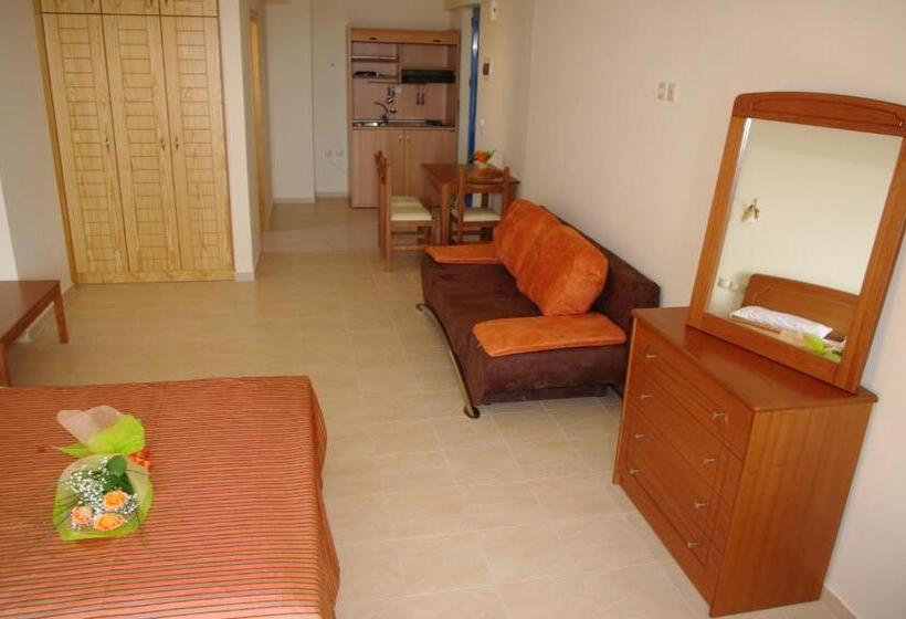 Студия Стандарт Вид на Море, Gold Apartments