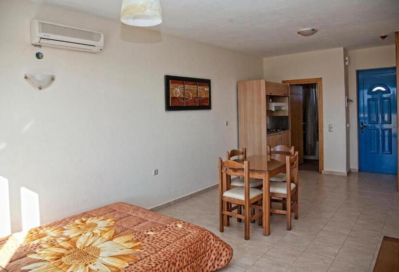 Апартаменты 1 Спальня Вид на Море, Gold Apartments