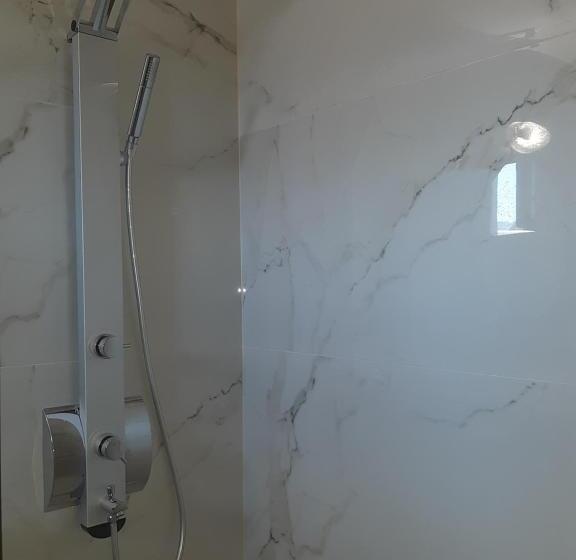 Полулюкс Повышенной Комфортности, Gold Apartments