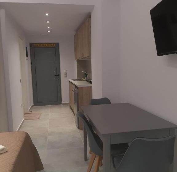 Полулюкс Повышенной Комфортности, Gold Apartments