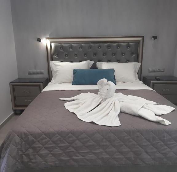 Апартаменты Deluxe 1 Спальня Боковой Вид на Море, Gold Apartments