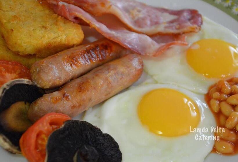 Студия Стандарт Вид на Море, Gold Apartments