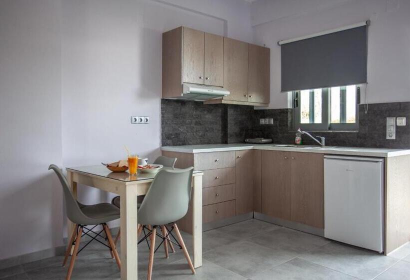 Апартаменты Deluxe 1 Спальня Боковой Вид на Море, Gold Apartments