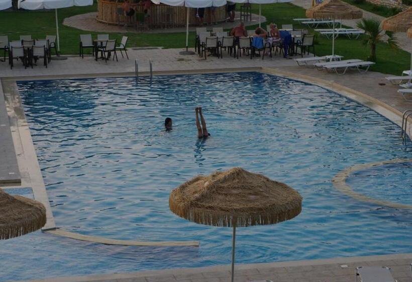 Апартаменты Deluxe 1 Спальня Боковой Вид на Море, Gold Apartments