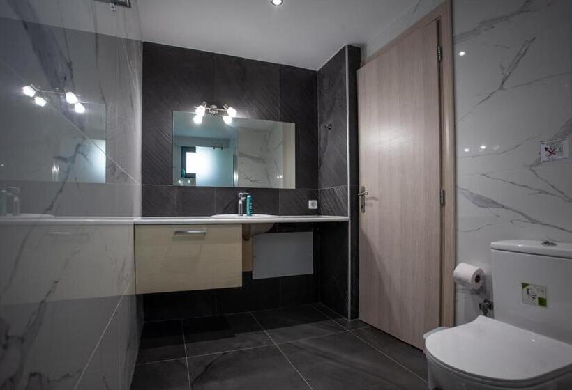 Апартаменты 1 Спальня Вид на Море, Gold Apartments