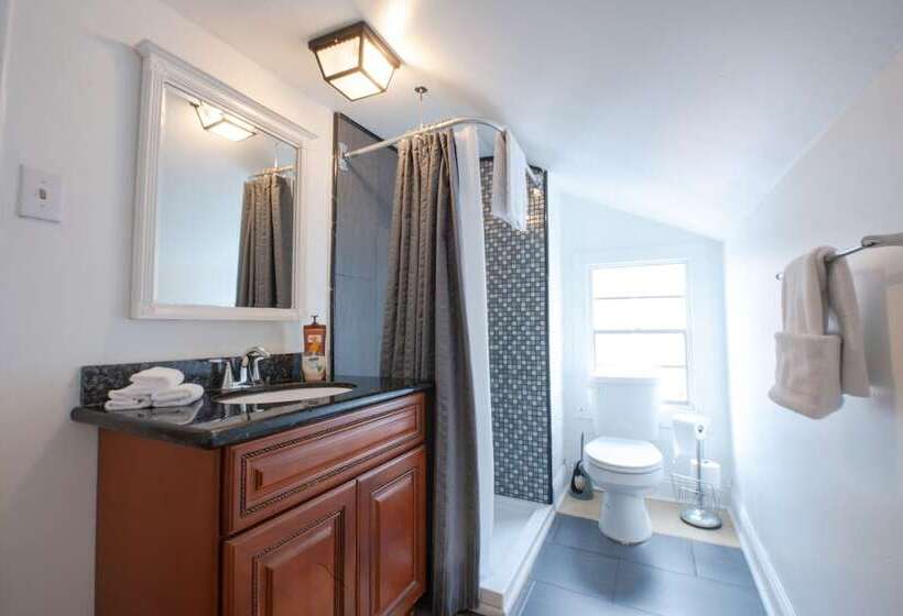 آپارتمان لوکس 1 خوابه, Hostel Auberge Nola