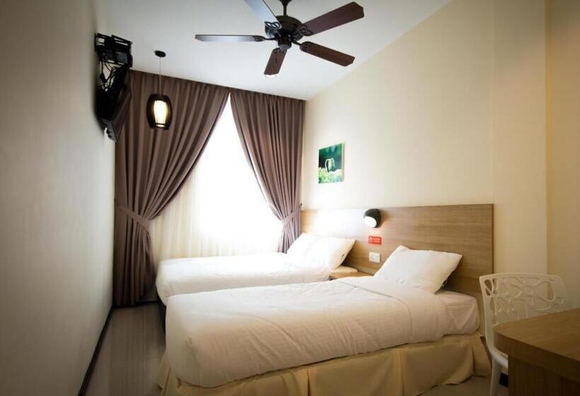 غرفة قياسية ثلاثية, 118