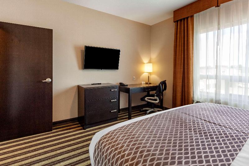 חדר סטנדרט עם מיטת קינג, Best Western Plus Drayton Valley All Suites