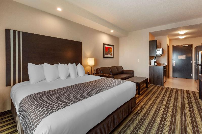 חדר סטנדרט עם מיטת קינג, Best Western Plus Drayton Valley All Suites