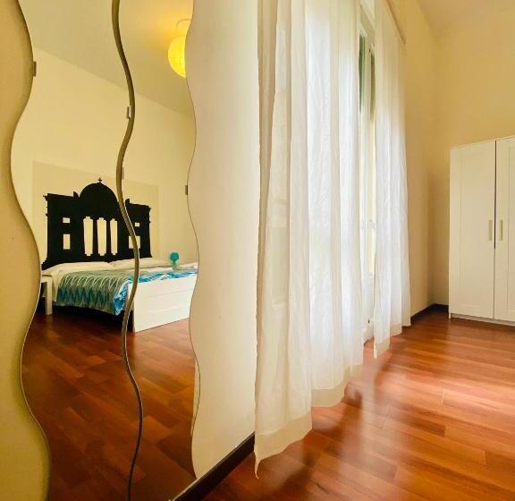 带共用浴室的标准房间, Castelnuovo Rooms Palermo #politeama