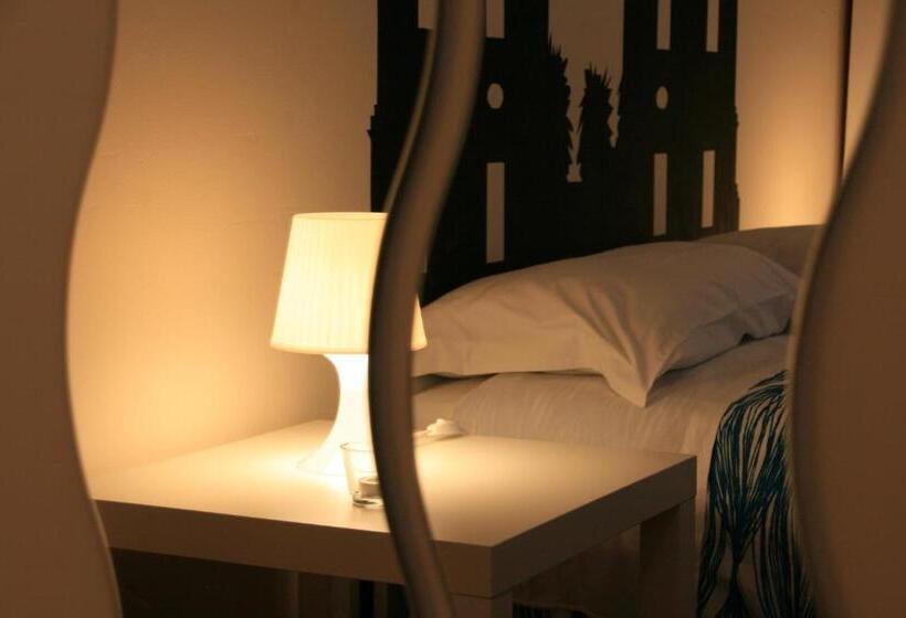 带共用浴室的标准房间, Castelnuovo Rooms Palermo #politeama