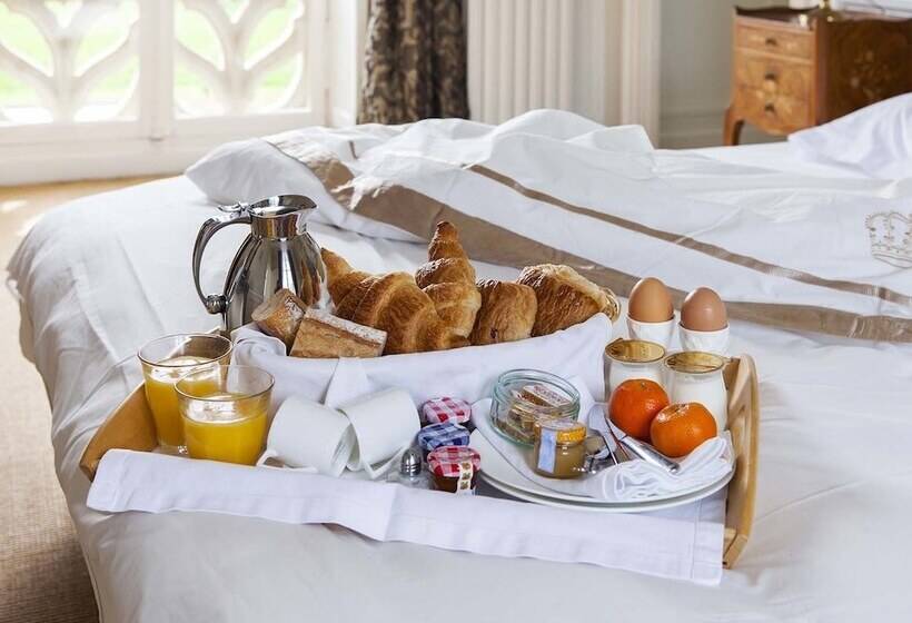 جناح كومفورت, Château Des Tesnières