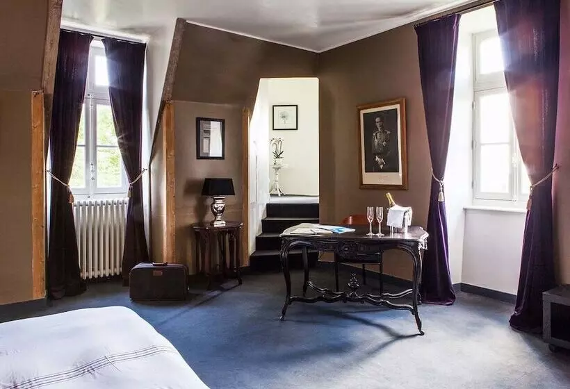 コンフォーとスイートルーム, Château Des Tesnières