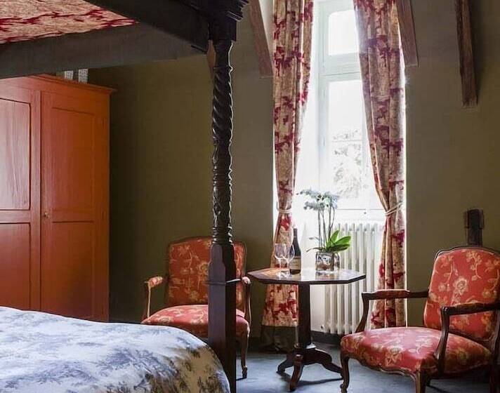 חדר קומפורט, Château Des Tesnières