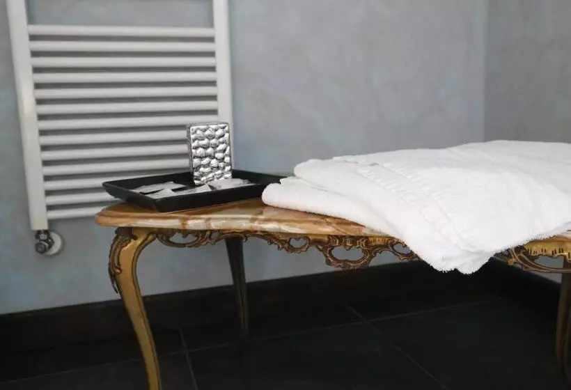 デラックスの４人部屋, Damian Park Hotel Delle Magnolie