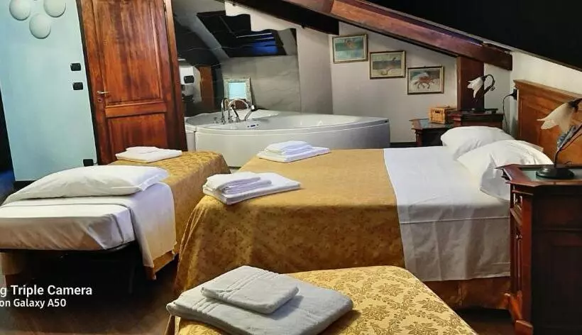 デラックスの４人部屋, Damian Park Hotel Delle Magnolie