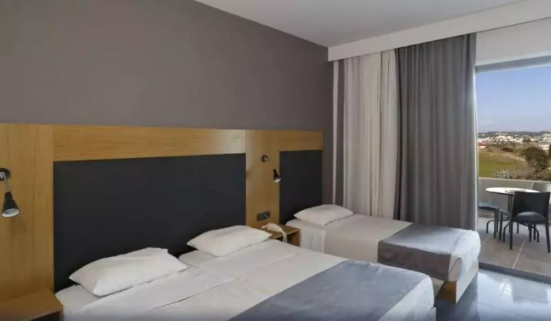 ファミリールーム, Evita Resort
