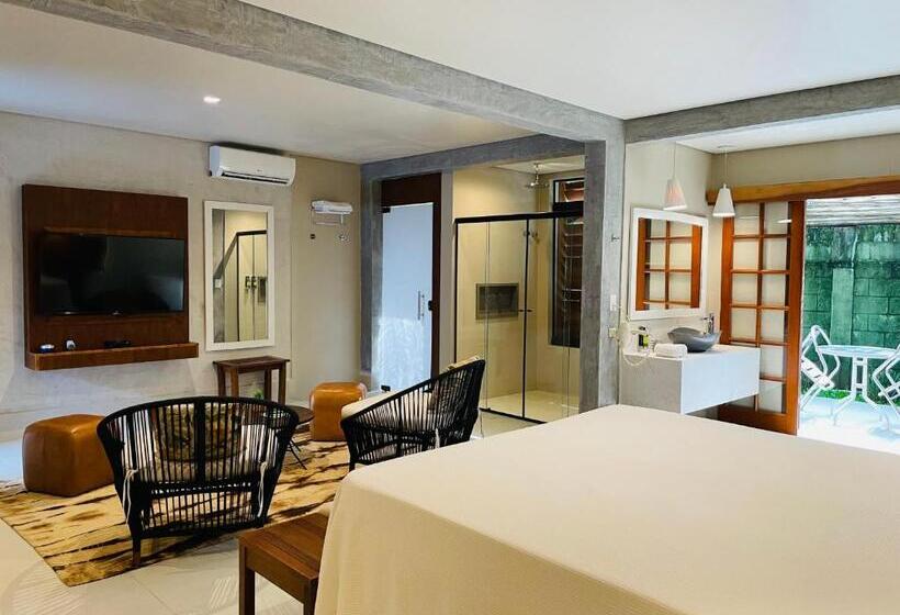 חדר סטנדרט לשלושה עם טרסה, Hiu