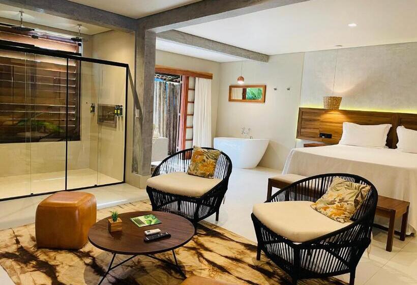 חדר סטנדרט לשלושה עם טרסה, Hiu