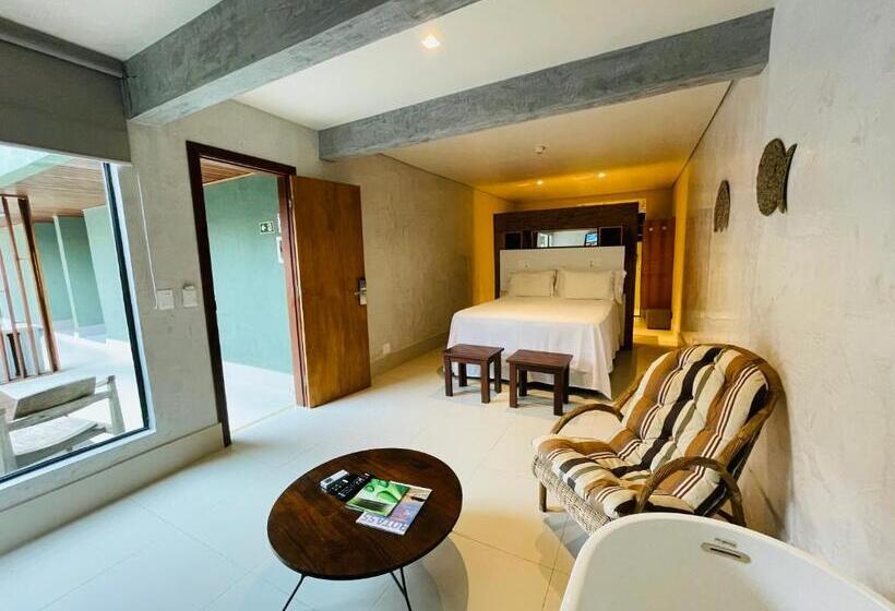 חדר דלוקס, Hiu