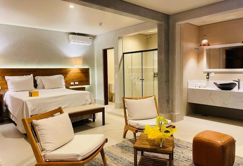 חדר סטנדרט לשלושה, Hiu