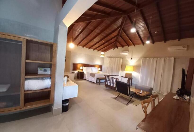 חדר סטנדרט לארבעה, Hiu