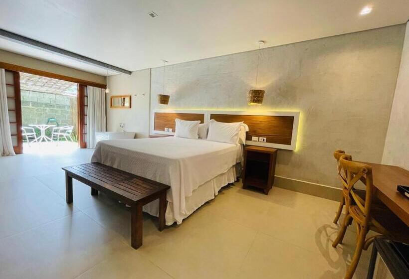 חדר סטנדרט לשלושה עם טרסה, Hiu