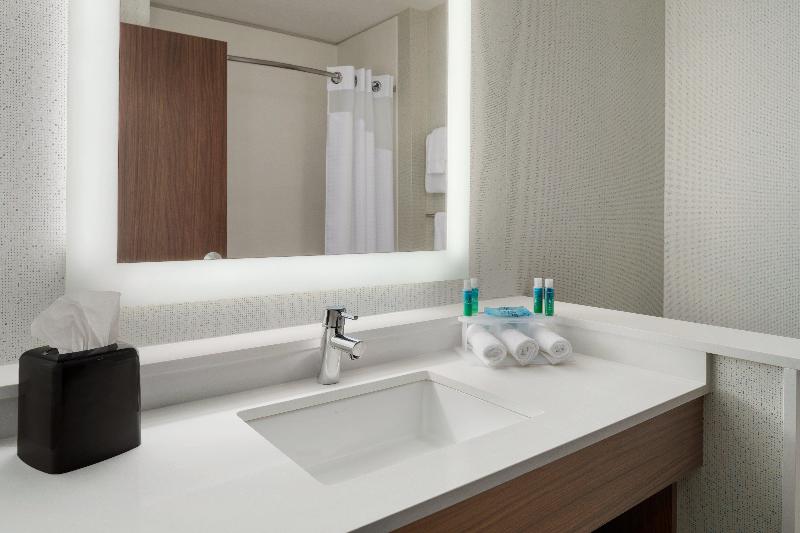 اتاق استاندارد, Holiday Inn Express & Suites Duluth North   Miller Hill, An Ihg