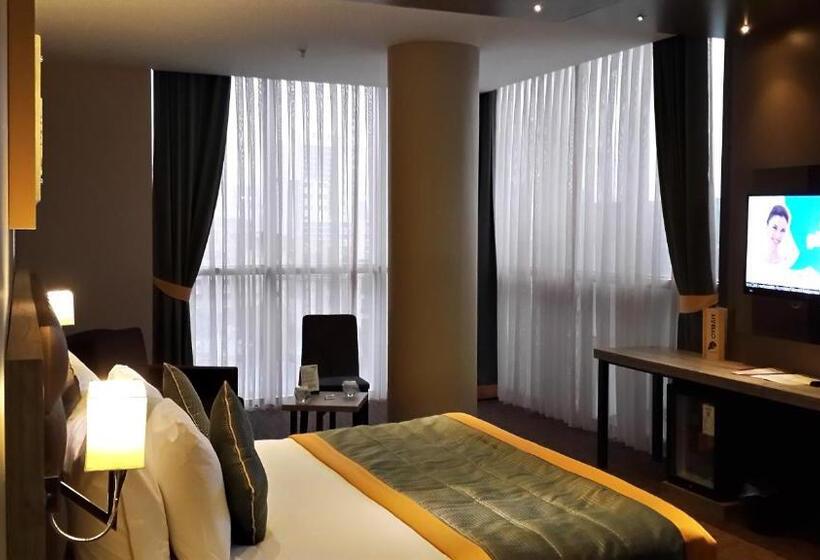 اتاق سوپریور, Livello