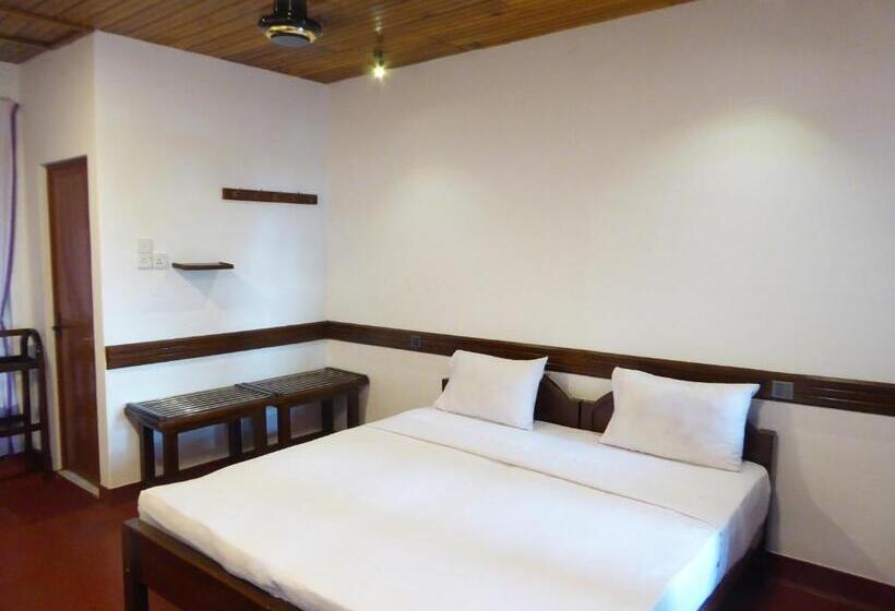 스탠다드 룸, Riviera Resort