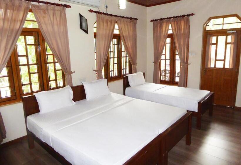 스탠다드 트리플 룸, Riviera Resort