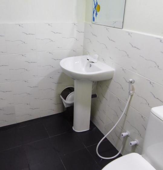 스탠다드 룸 호수 전망, Riviera Resort