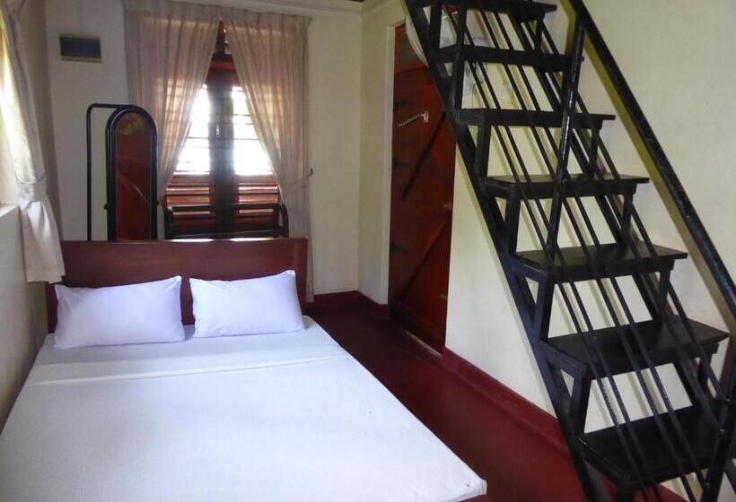 패밀리 룸, Riviera Resort