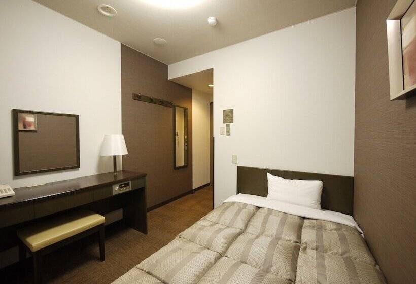 Quarto standart individual, Route Inn Court Ina