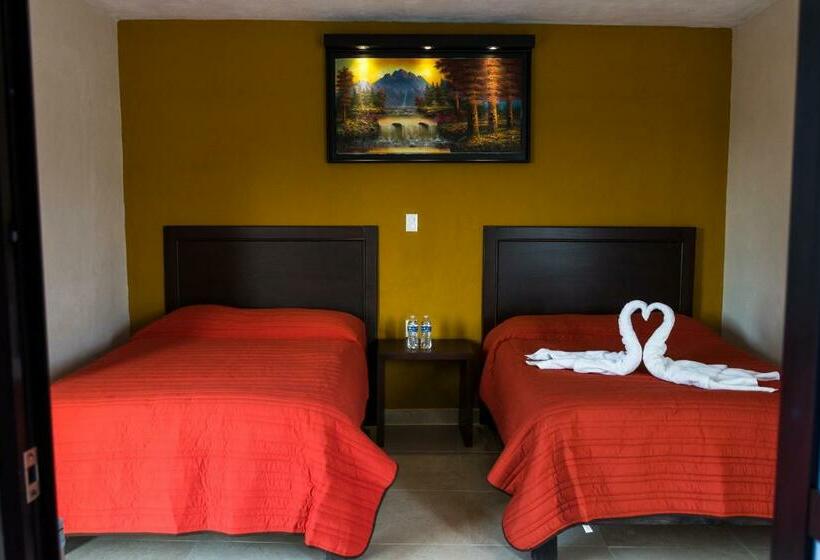 اتاق استاندارد با 2 تخت دوبل, Terracota Corner Rooms