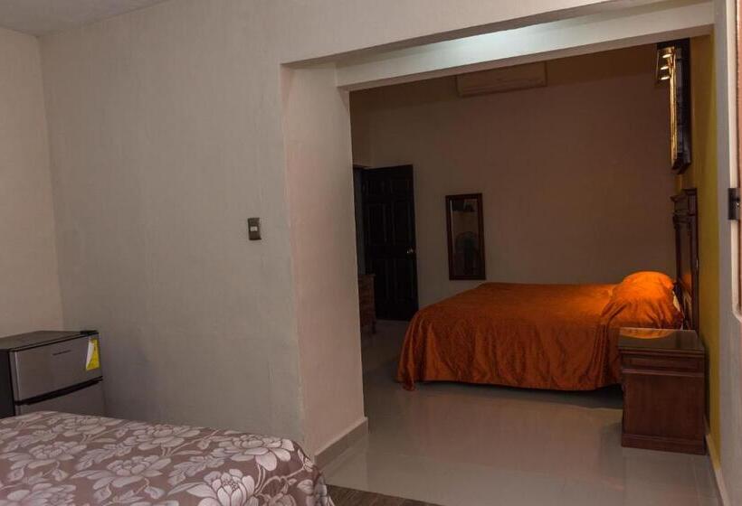 اتاق راحتی سه تخته, Terracota Corner Rooms