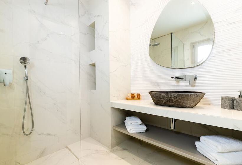 جناح جونيور مطلّ علي البحر, Kandiani Bleu Ciel