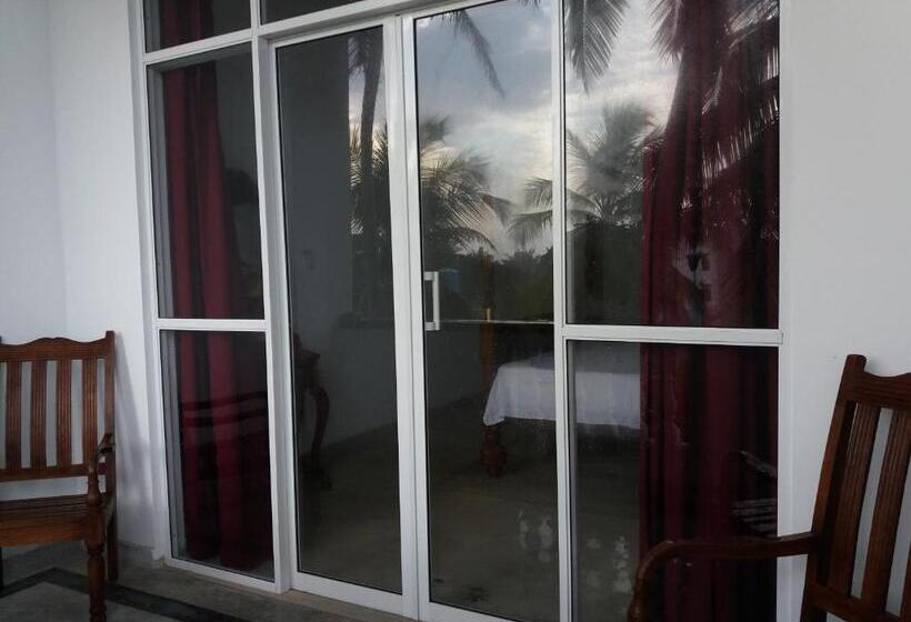 Quarto Triplo Deluxe Vista Mar, Peacock Wings Guest