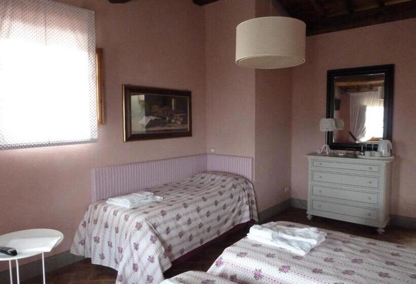 트리플 클래식 룸, Agriturismo La Forra