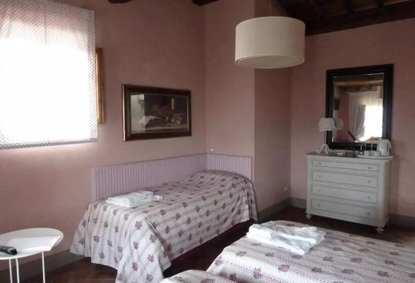 トリプルクラシックルーム, Agriturismo La Forra