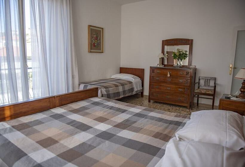 １ベッドルームアパートメント, Cav Costa Degli Etruschi