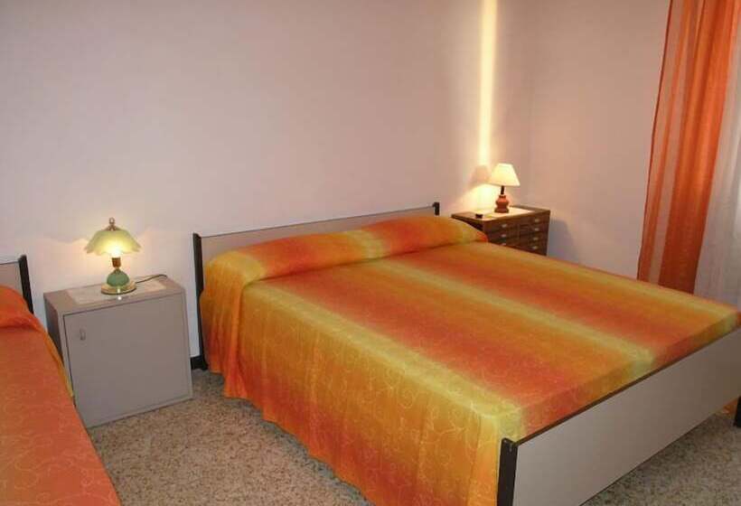 ２ベッドルームアパートメント, Cav Costa Degli Etruschi