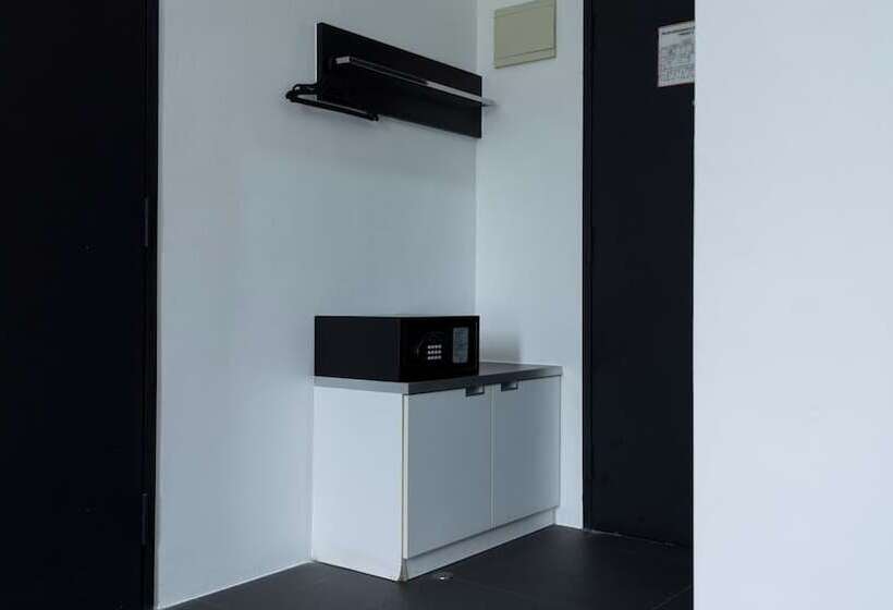 חדר סטנדרט, Beverly