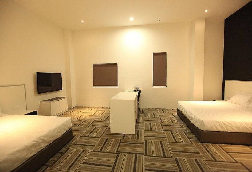 חדר משפחתי, Beverly