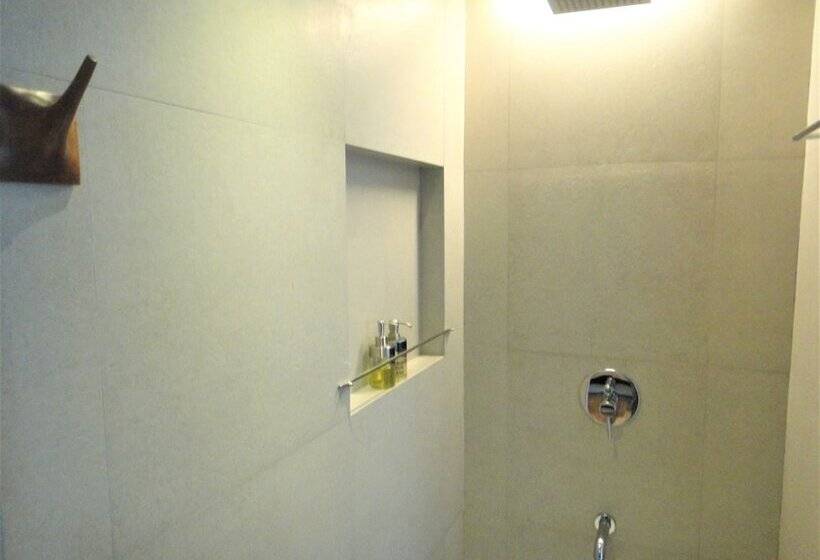 اتاق لوکس, Canvas Boutique